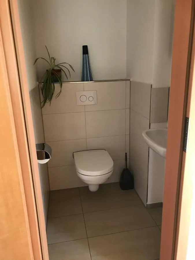 Unterkunft In Wiesent Fuer Handwerker-/Monteure Berufsreisende 0*,